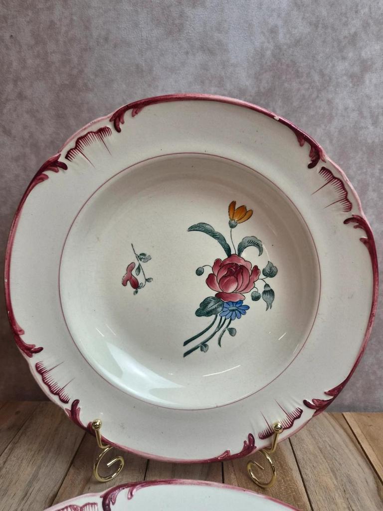 2 assiettes creuses Longchamp Velars – terre de fer – décor floral ancien