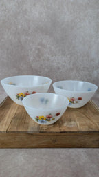 Lot de 3 saladiers vintage Arcopal – motif fleurs des champs