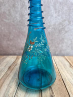 Bouteille ancienne Legras en verre bleu émaillé – décor floral Art nouveau