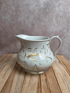 Ancien broc de toilette porcelaine de Paris Xixe décor doré