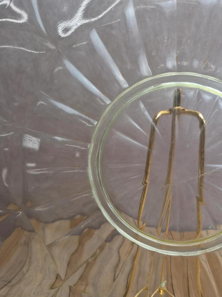 Grand plat ancien en verre ouraline – 31 cm
