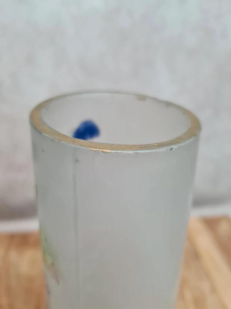 Vase ancien en verre givré décor iris peint main en relief signé Hr 🌿
