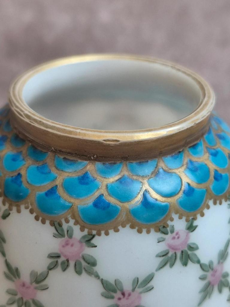 Vase Legras & Cie Saint-denis Paris en opaline, Décor Quadrillage Pompadour, Art nouveau