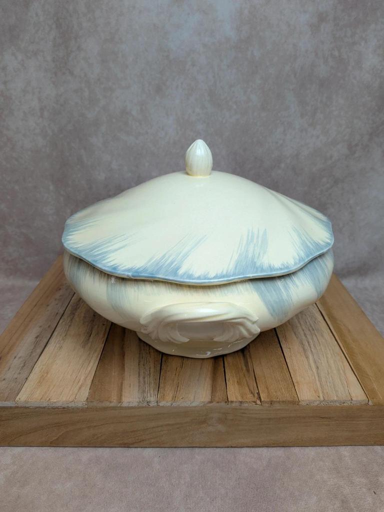 Soupière Terre de fer Salins décor bleu nuagé