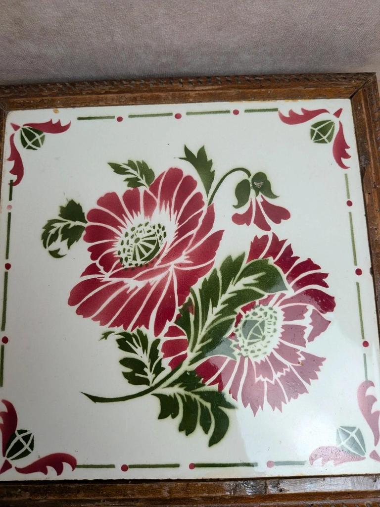 Dessous de plat ancien bois & faïence florale