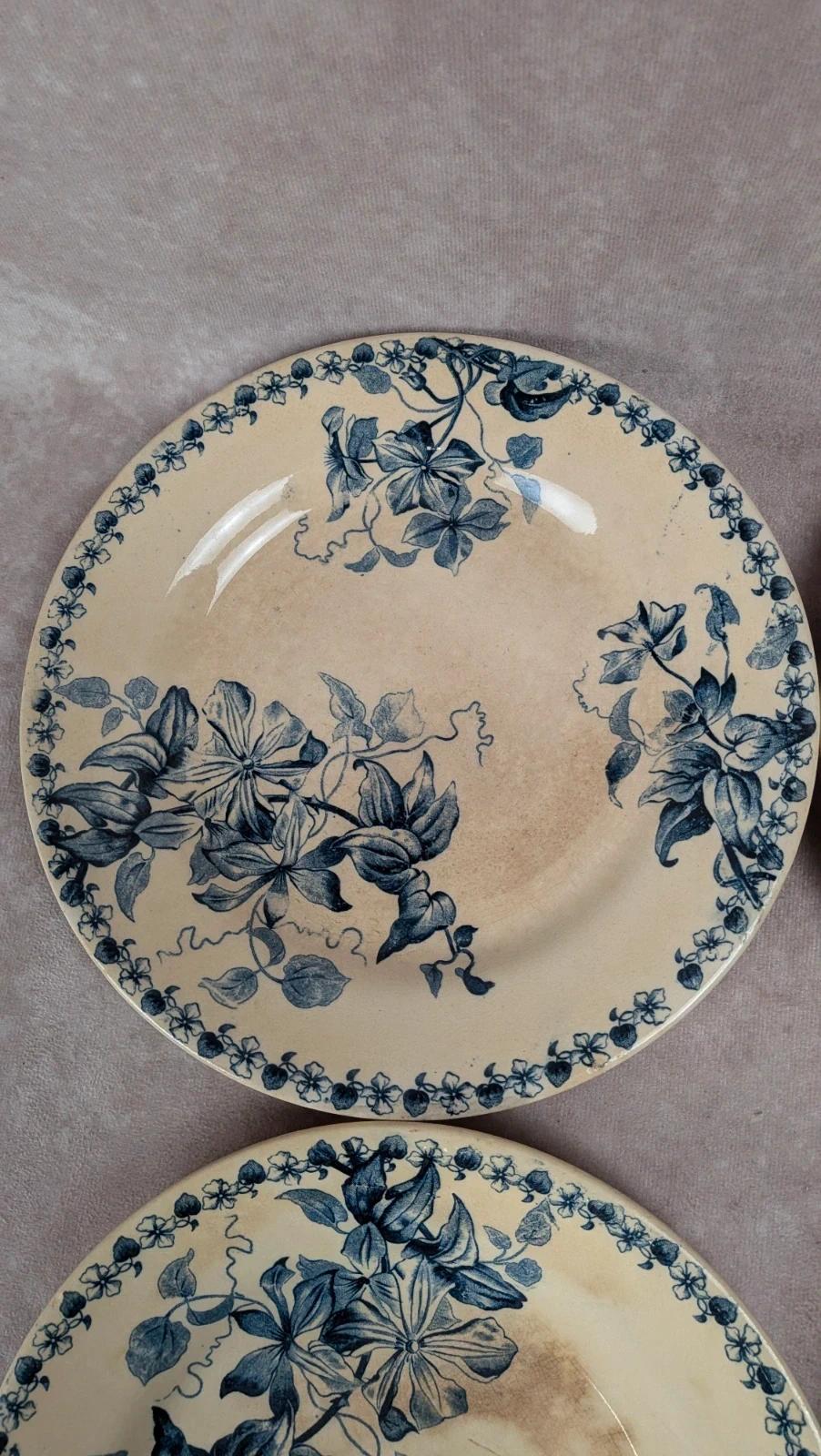 Lot de 5 assiettes plates anciennes Vieillard & Cie Bordeaux, décor Clématite