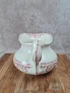Ancien pot à eau, Au Planteur de Caïfa, Terre de Fer, décor Guirlande