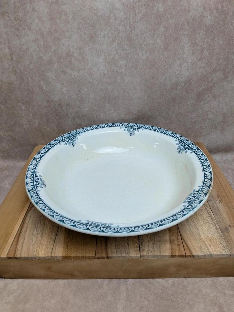 Plat creux Terre de Fer St Amand modèle Andrinople