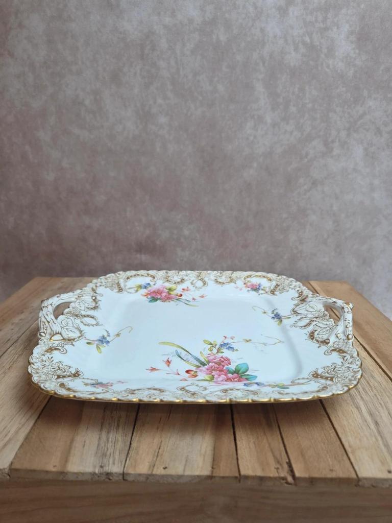 Plateau carré ancien Sarreguemines décor floral doré style Louis Xv