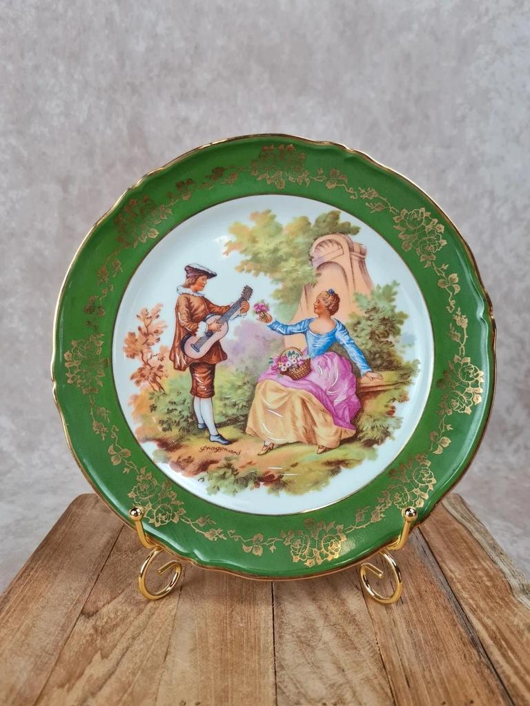 Assiette décorative en porcelaine de Limoges – Scène galante Fragonard 🎨