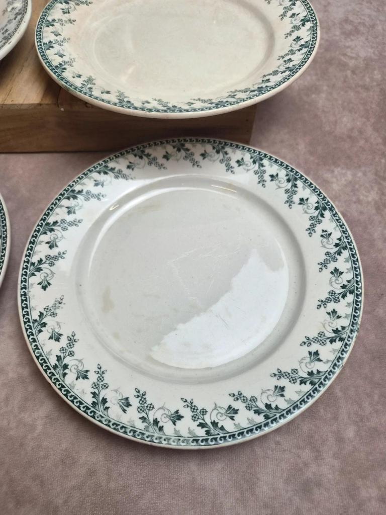 Lot de 6 assiettes plates terre de fer Gien Montigny – décor vert ancien
