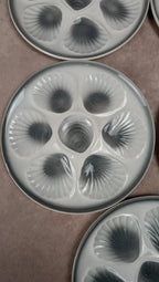 Lot de 5 assiettes à coquillages – moules en relief – faïence vintage