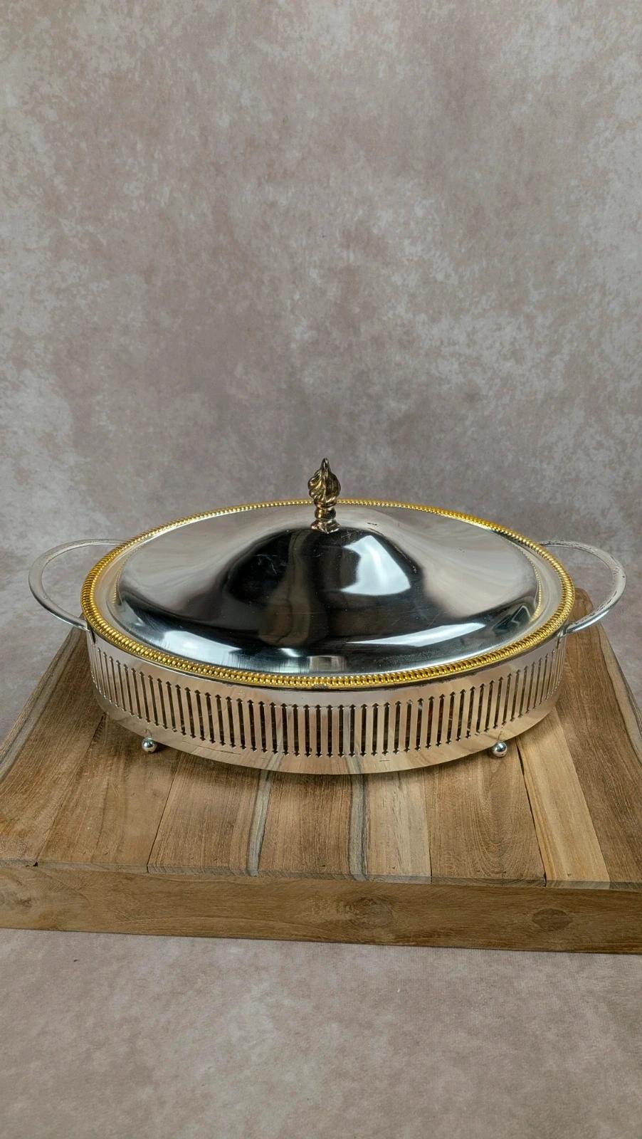 Plat de service vintage inox & verre Pyrex – esprit chauffe-plat / légumier