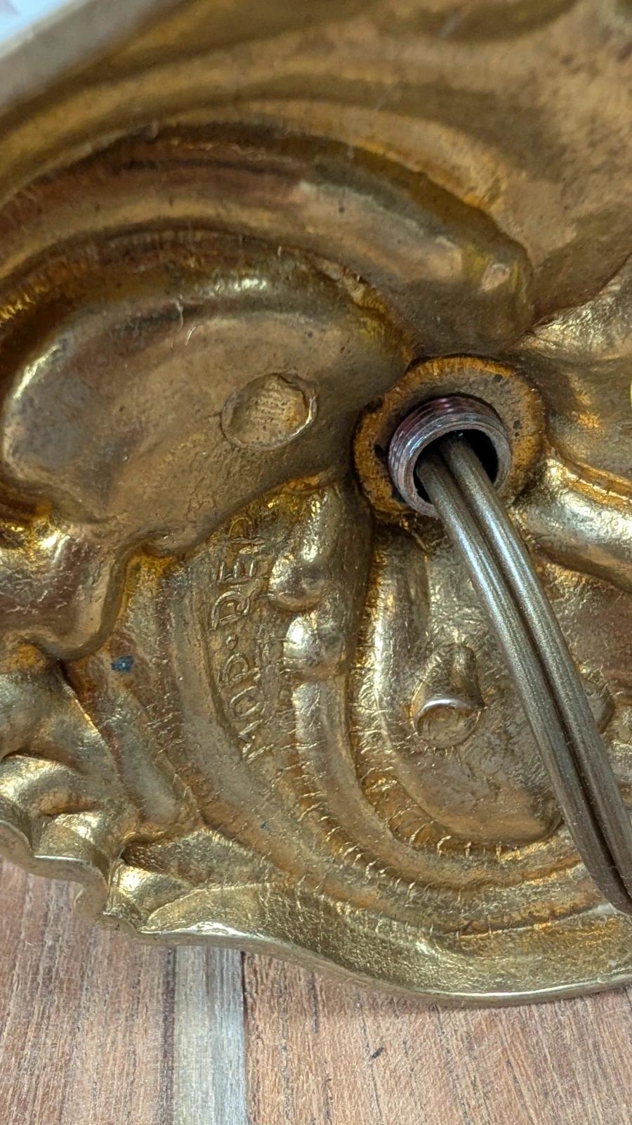 Lampe ancienne Modèle Déposé en bronze & tulipe en verre dépoli