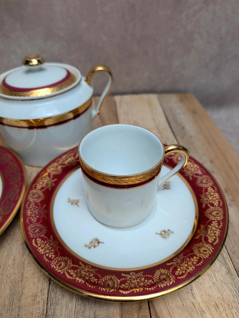 Service café Limoges porcelaine dorée