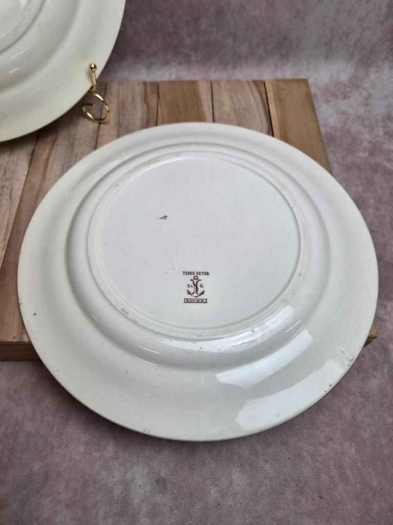 2 plats ronds Terre de Fer Clairefontaine Rouen sépia Xixe