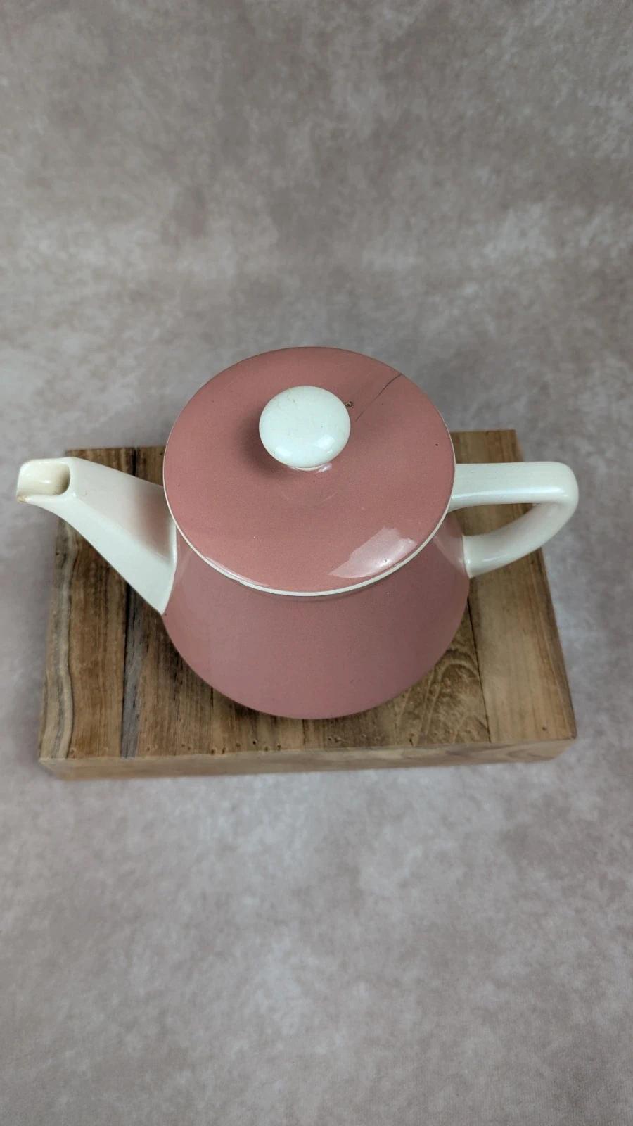 Théière vintage Villeroy & Boch Salam France rose poudré