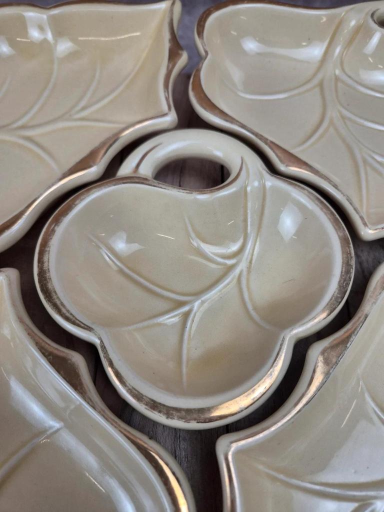 Service apéritif vintage 5 coupelles feuilles – Céramique d’art de Poët Laval – dorures