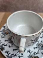 Tasse et soucoupe anciennes Gien – terre de fer – décor floral doré