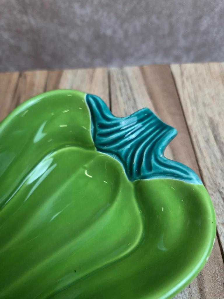 Ravier vintage en forme de poivron vert – Céramique colorée rétro années 60/70