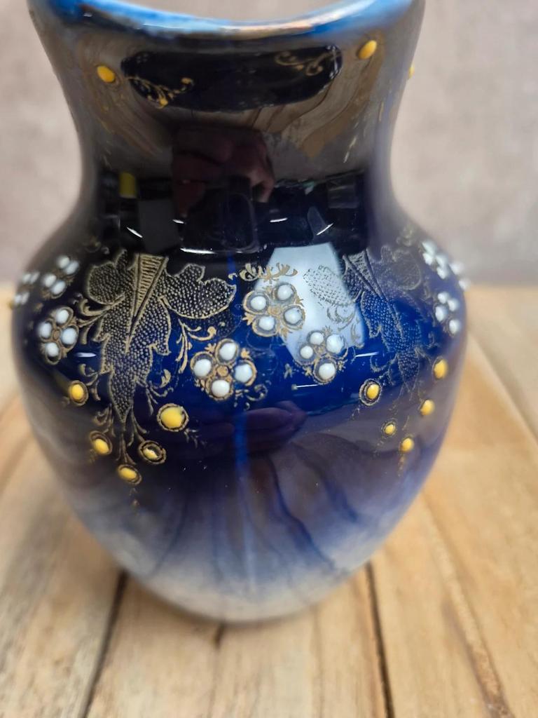 Petit pot à lait ancien Kg Lunéville bleu cobalt décor émaillé en relief