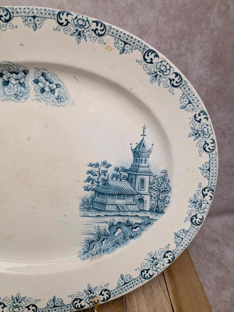 Plat ovale ancien Terre de fer Hb&c modèle Saïgon décor asiatique