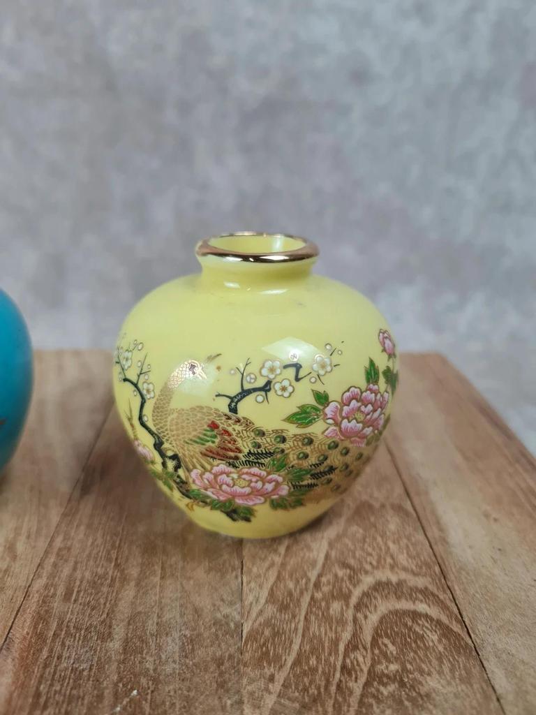 🌸 Paire de mini vases cloisonnés vintage – Décor paons & pivoines