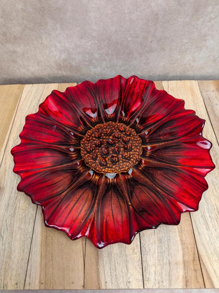 Assiette vintage en verre rouge ambré