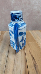 Théière chinoise bleu blanc décor paysage