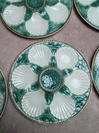 Service 12 assiettes + plat à huîtres Longchamp barbotine coquille