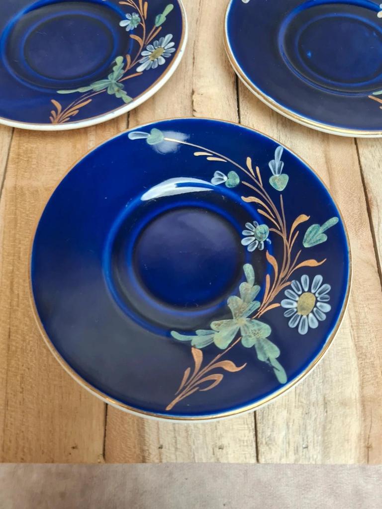 Service café vintage Digoin Sarreguemines bleu cobalt – 3 tasses + 3 soucoupes fleuries 🌼