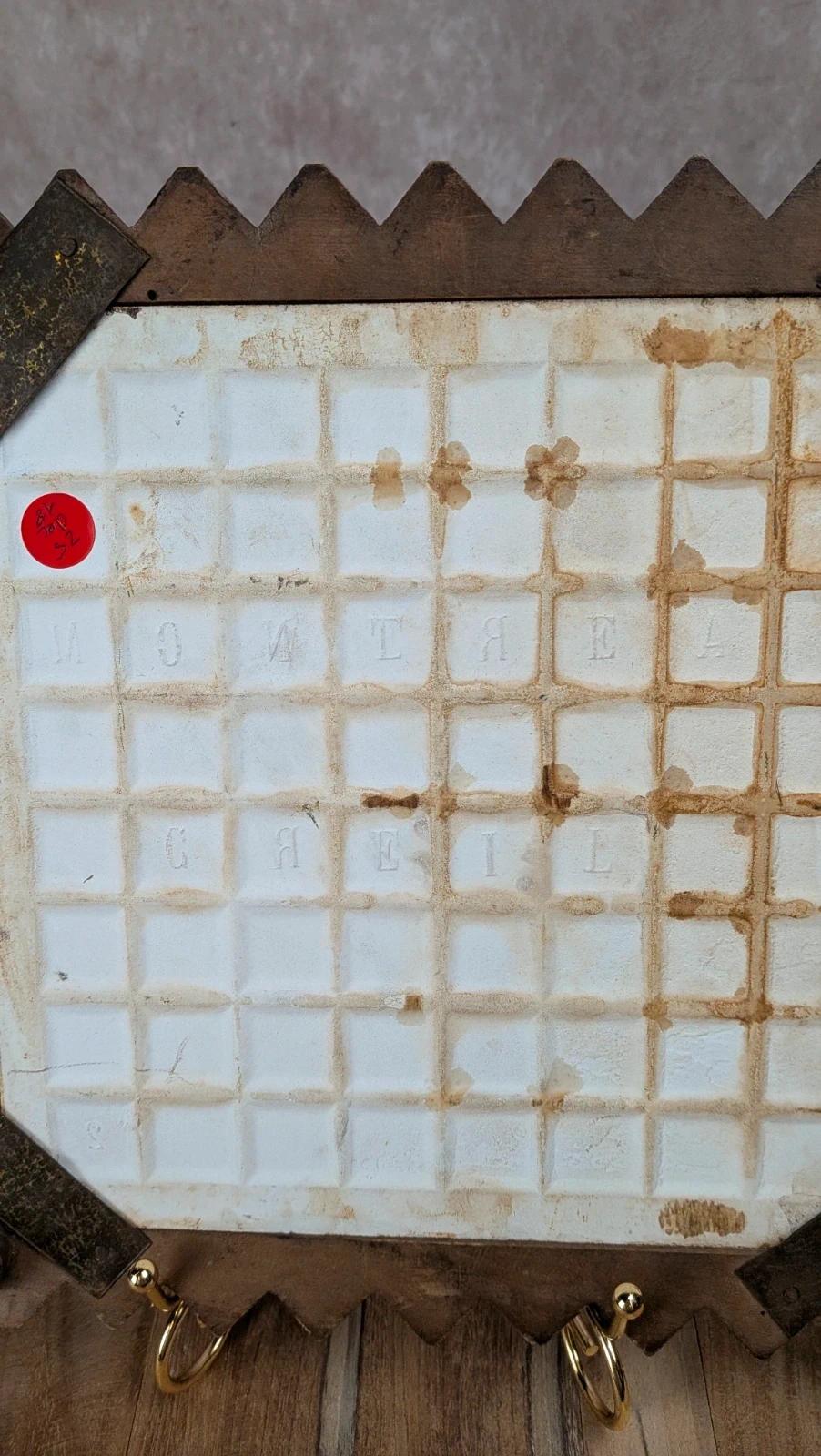 Dessous de plat ancien – carreau Creil & Montereau