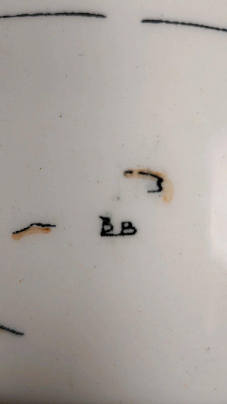 Dessous de plat Gien – modèle oiseaux – carreau signé Bb – fer forgé