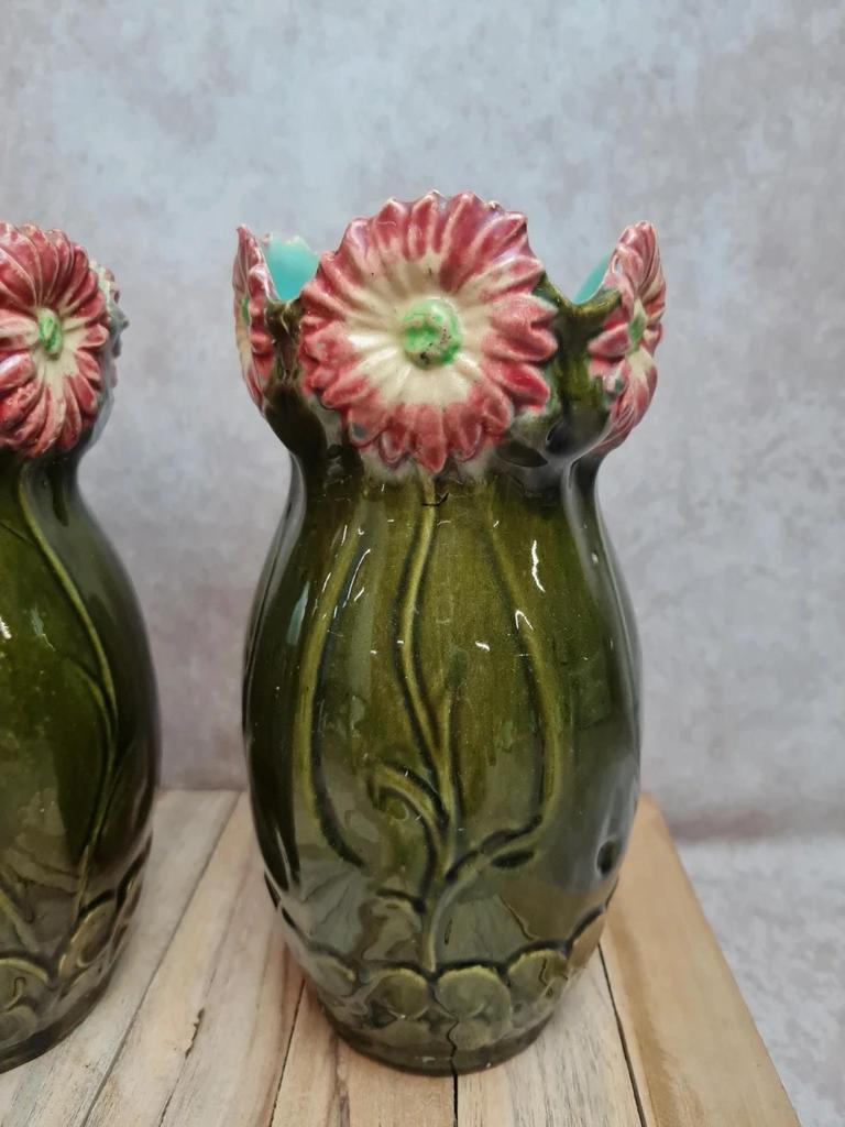 Paire de vases barbotine Francis Masse, Desvres, céramique verte fleurs Art nouveau