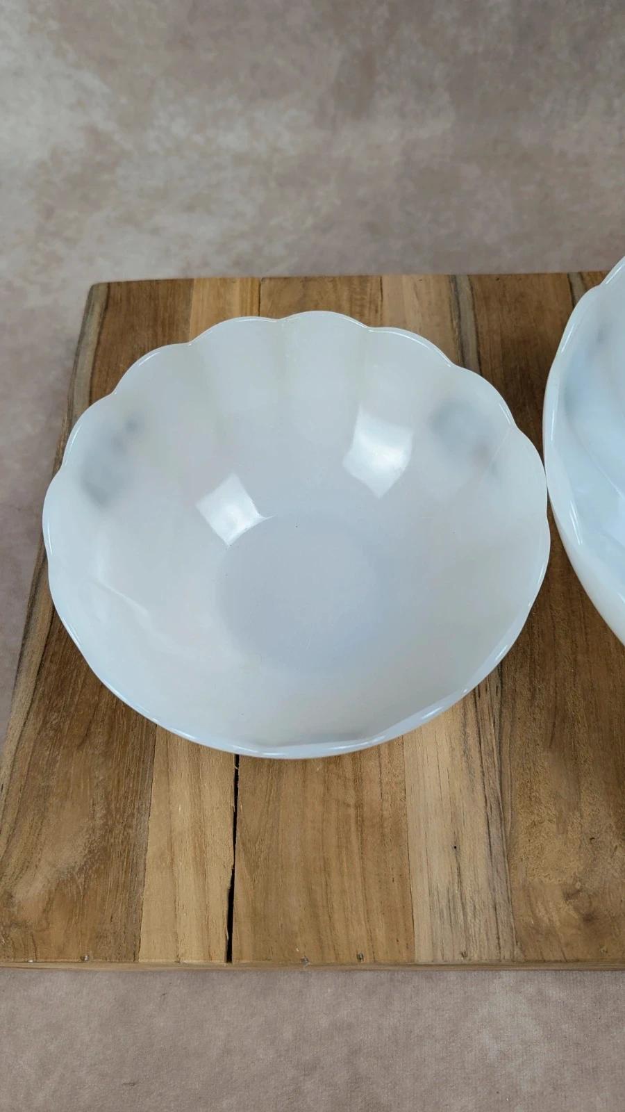 Duo de saladiers Arcopal – Motif Marguerite