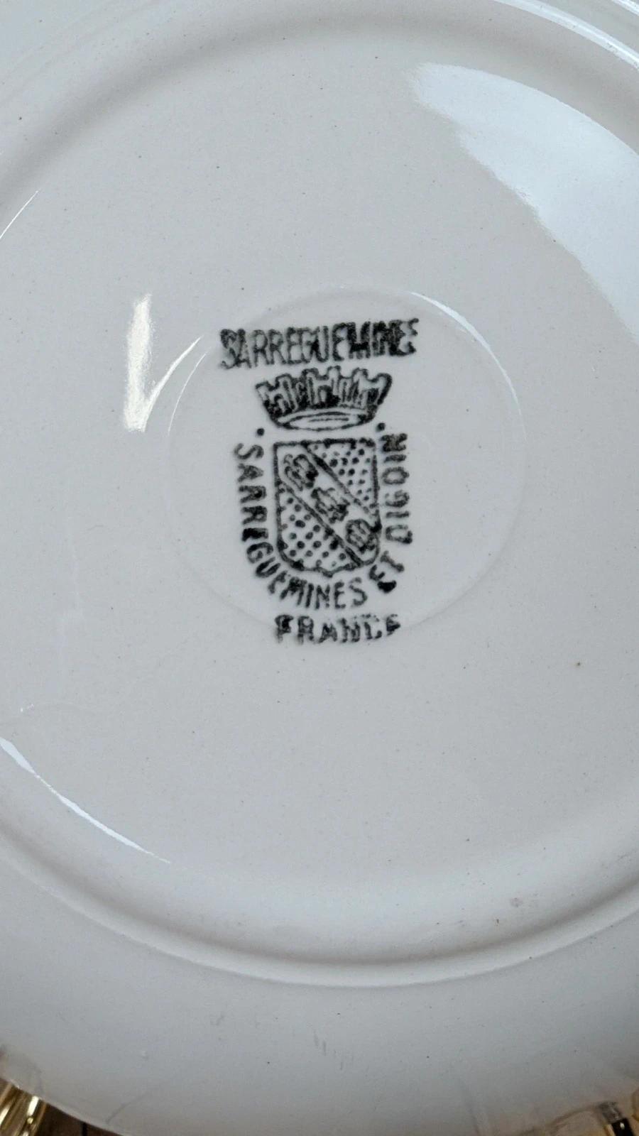 Duo de sous - tasses anciennes Sarreguemines & Digoin – décor doré
