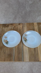 Duo de tasses et soucoupes vintage Arcopal – motif roses beige