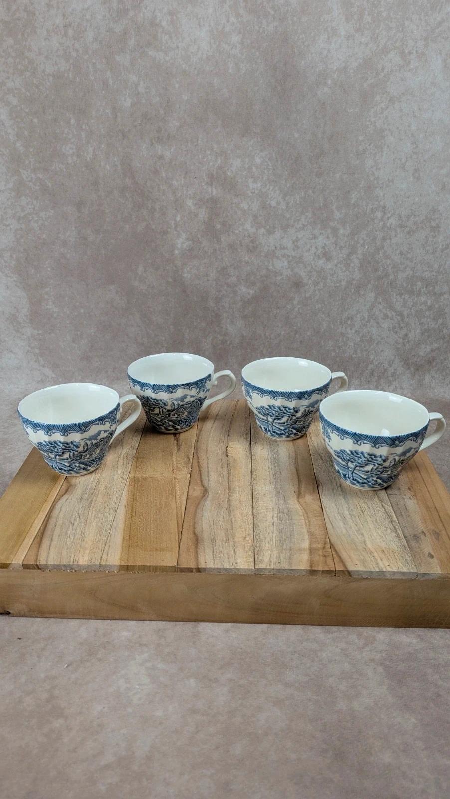 Lot de 4 tasses anglaises Churchill – décor campagne anglaise