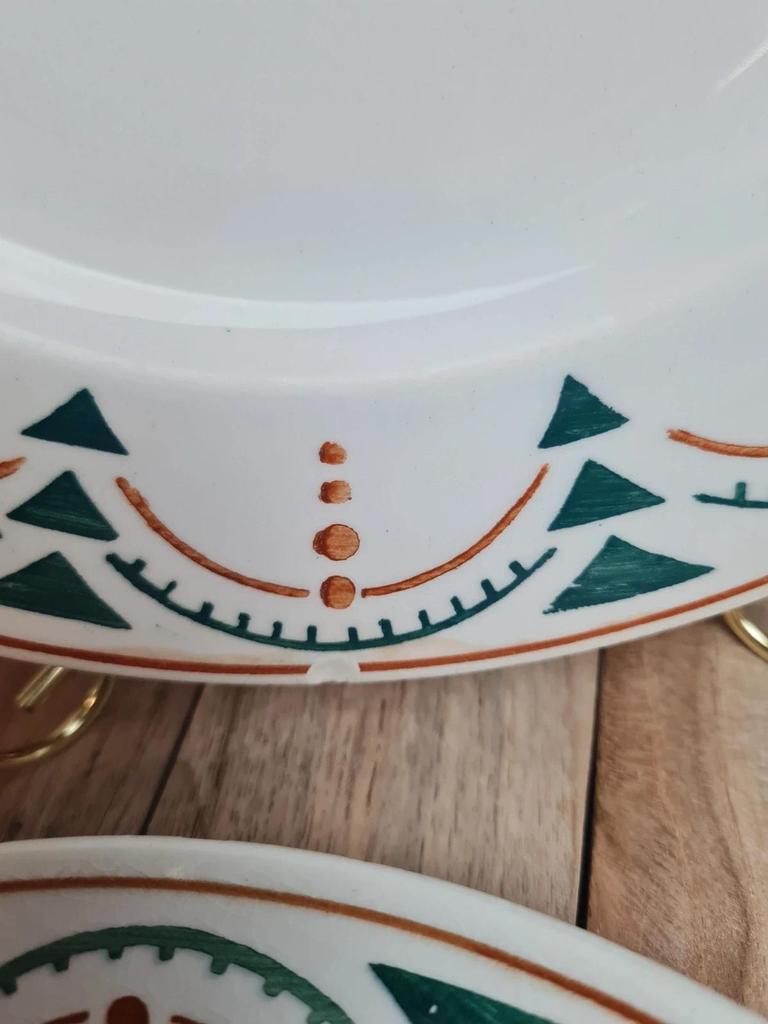 Lot 4 assiettes plates anciennes Badonviller Lunéville modèle Succao vert & brun