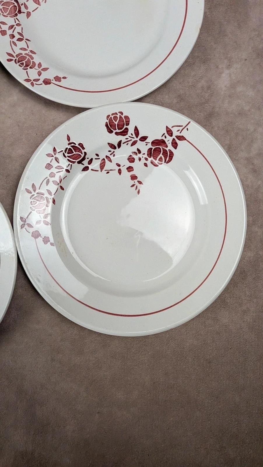 Lot de 6 petites assiettes demi-porcelaine Saint-amand modèle Marcel
