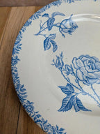 Compotier ancien en terre de fer – Décor de roses bleues – Sur piédouche