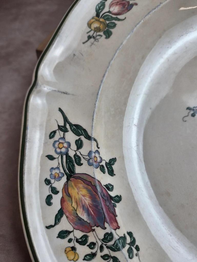 Lot 2 plats Villeroy & Boch Mettlach 1562 – décor floral vintage