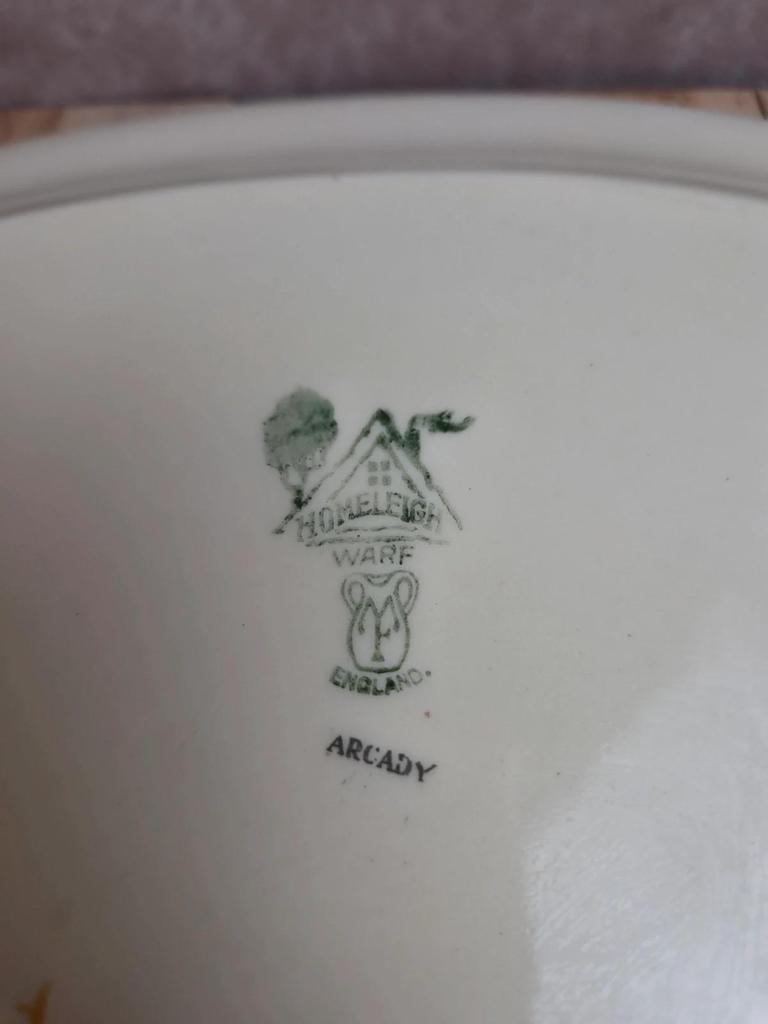 Grand plat ovale en faïence anglaise Homeleigh Ware Arcady – Années 1930
