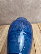 Vase artisanal vintage en terre cuite émaillée bleue – Style Safi Maroc