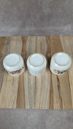Lot de 3 tasses anciennes en céramique décor floral