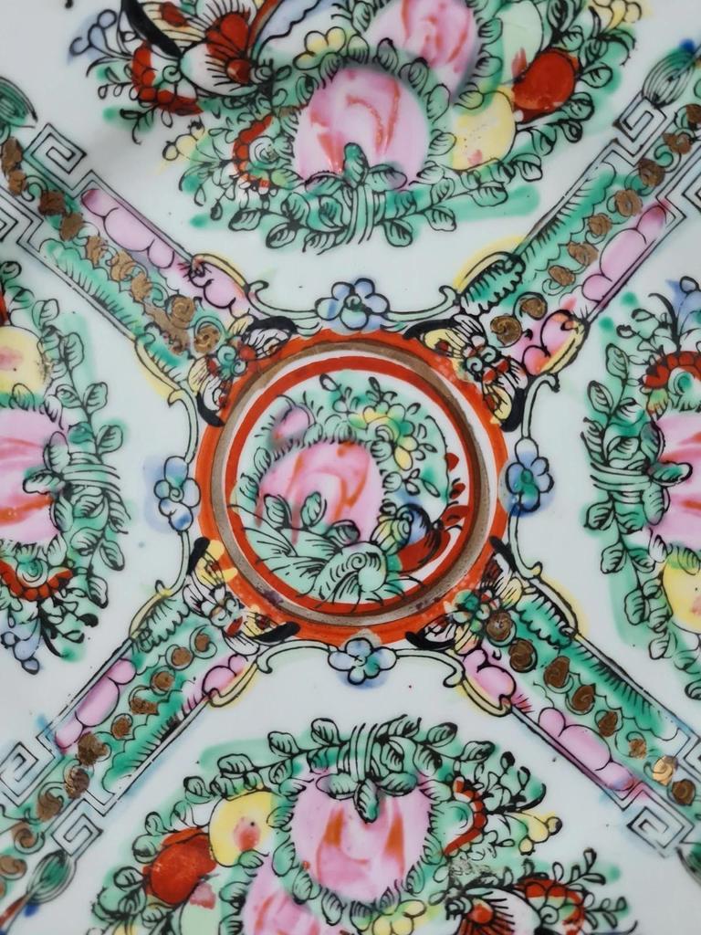 Assiette ancienne en porcelaine de Macao décorée à la main 🌸