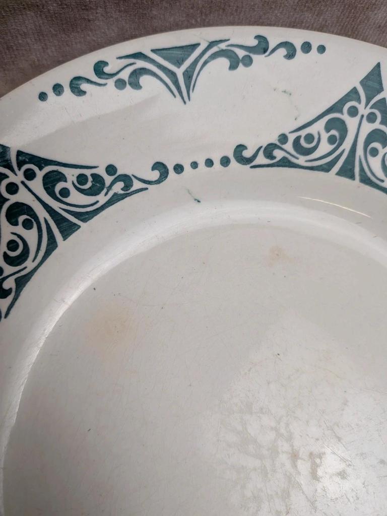 Lot de 7 assiettes plates terre de fer Moulin des Loups Fti 22