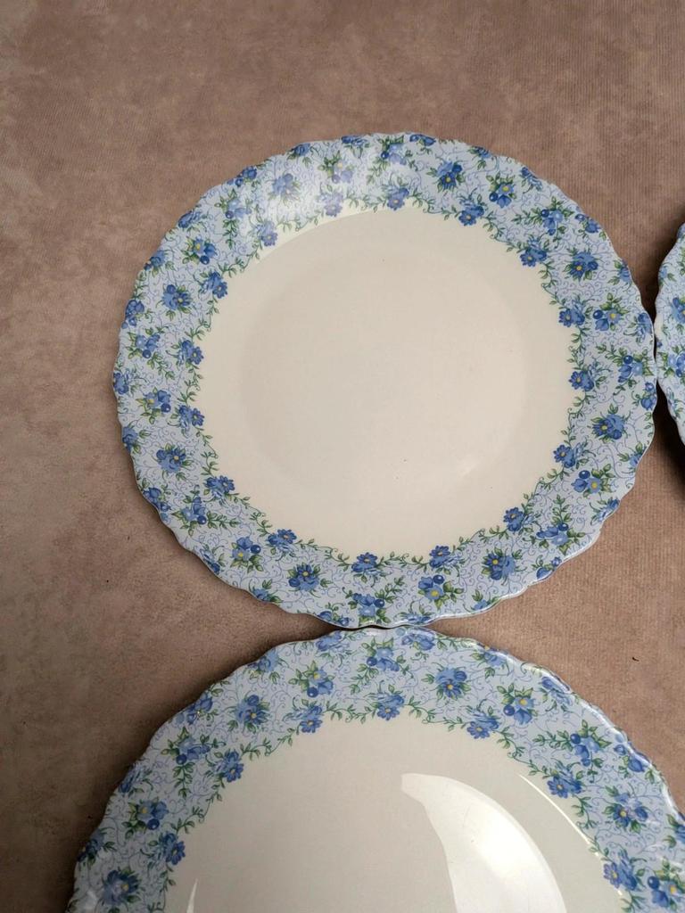 Lot de 5 assiettes à dessert Luminarc – décor floral bleu