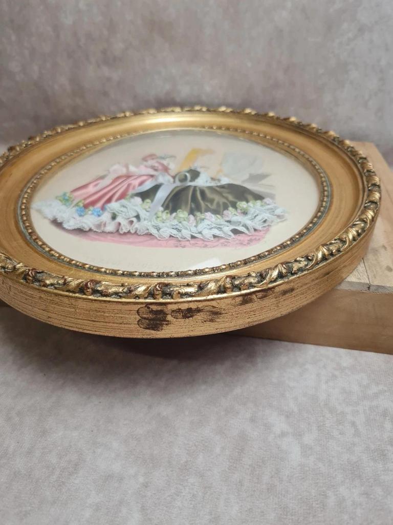 Cadre ovale vintage verre bombé “la Mode Illustrée” Anaïs Toudouze