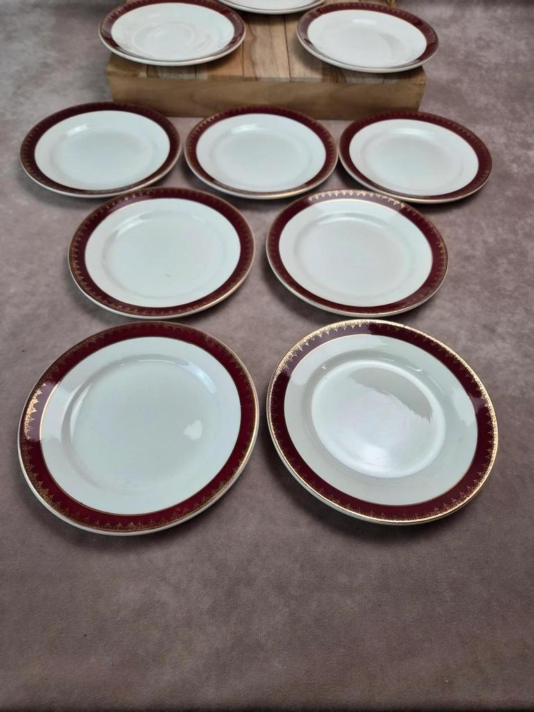 Lot de 12 assiettes à dessert Digoin Sarreguemines “rubis”